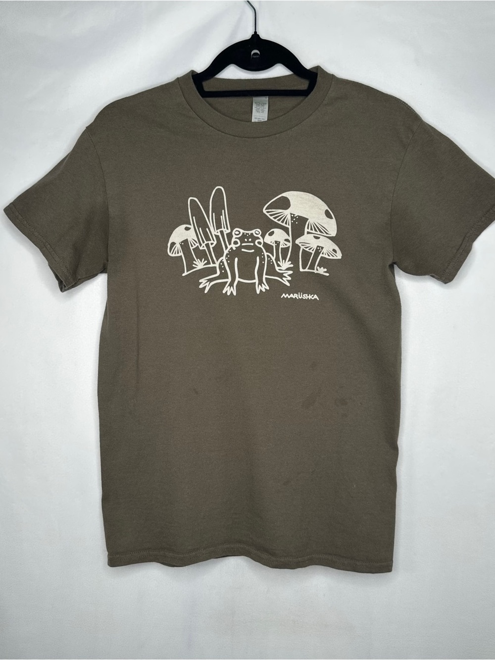 Marushka Frog & Mushrooms Graphic Tee - Olive Brown Granola Girl Sz S